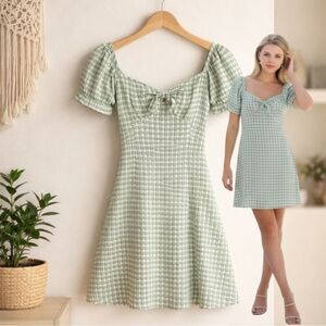 🛍️ ROXY green white off shoulder maxi dress size small